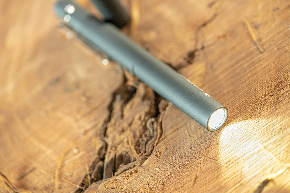 Smith & Wesson 1117278 Night Guard Slim Flashlight