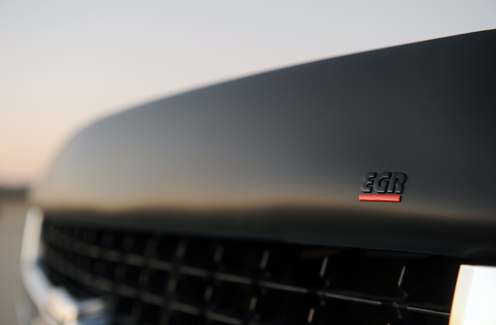 EGR 301795: Superguard Bug Deflector - Matte Black (FITS: 19-22 GMC Sierra 1500 Trucks)