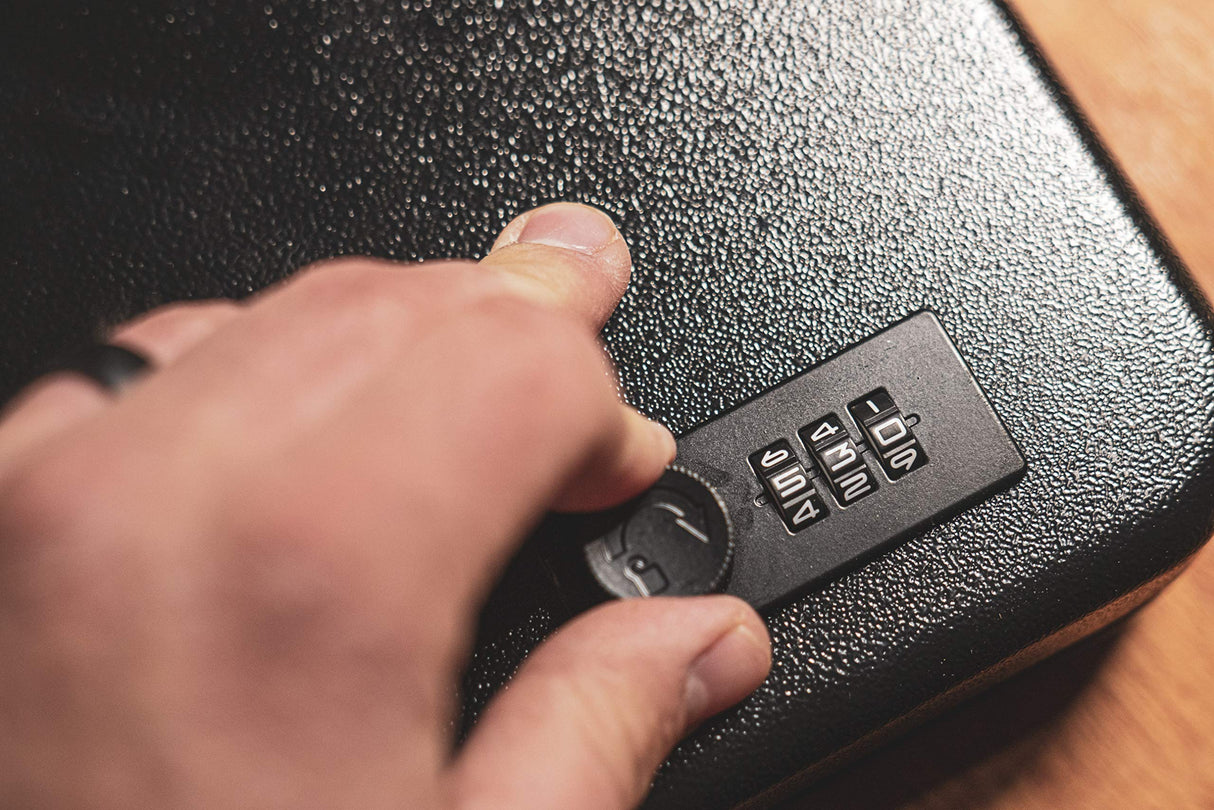 Lockdown 1134157 Large Handgun Combination Vault