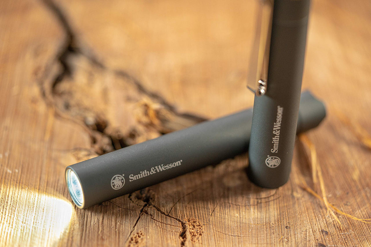 Smith & Wesson 1117277 Night Guard Micro Flashlight