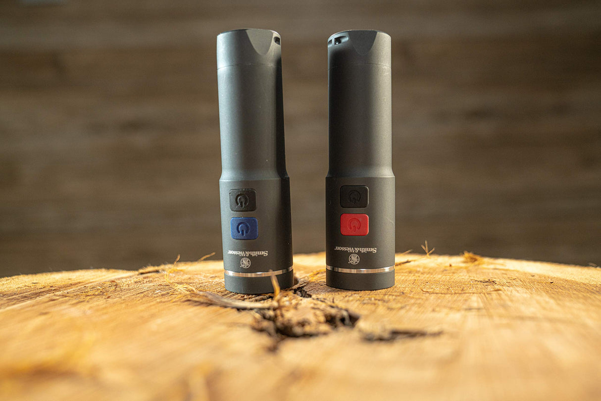 Smith & Wesson 1117279 Night Guard Micro Flashlight w/Compact Design