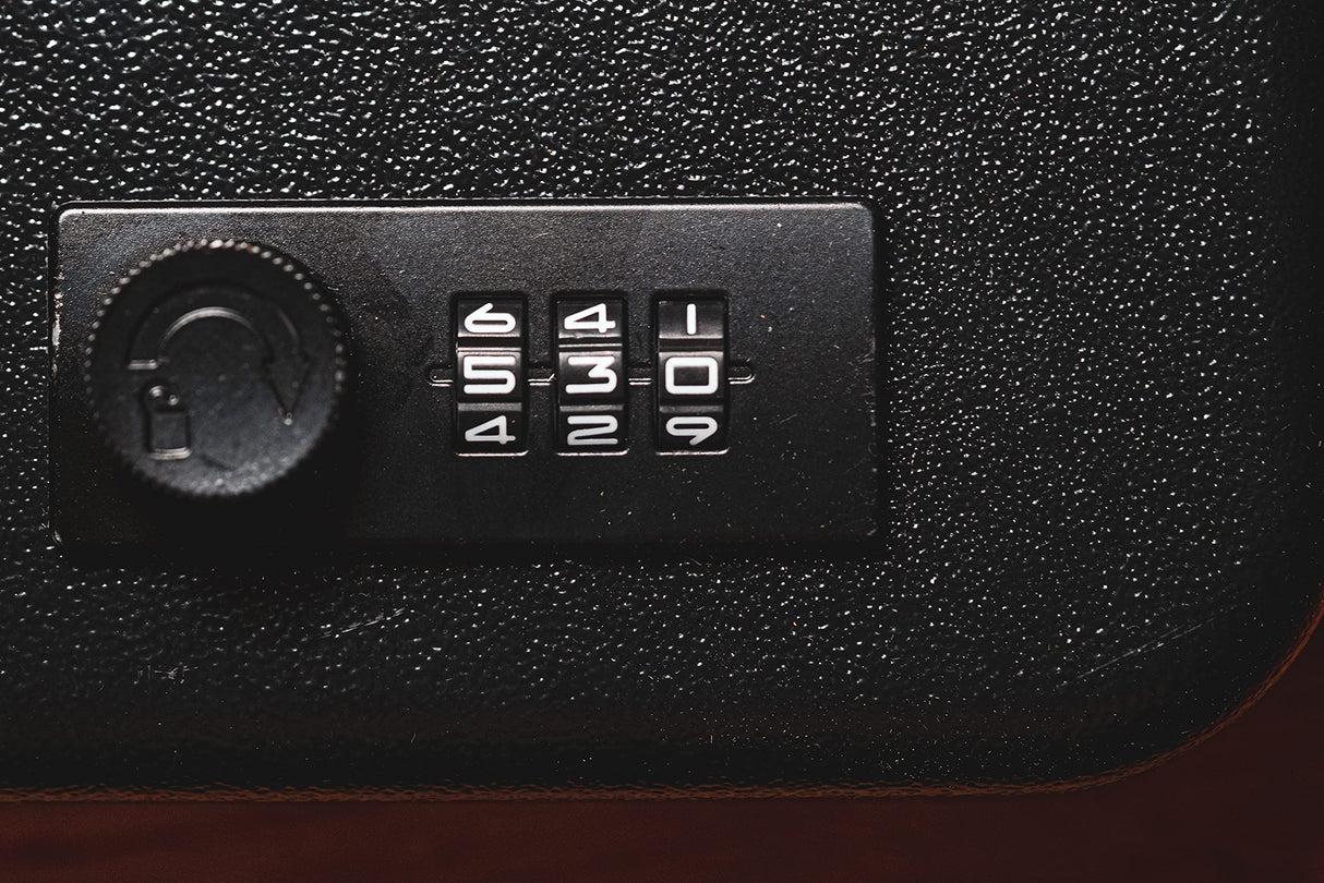 Lockdown 1134158: Compact Combination Handgun Vault