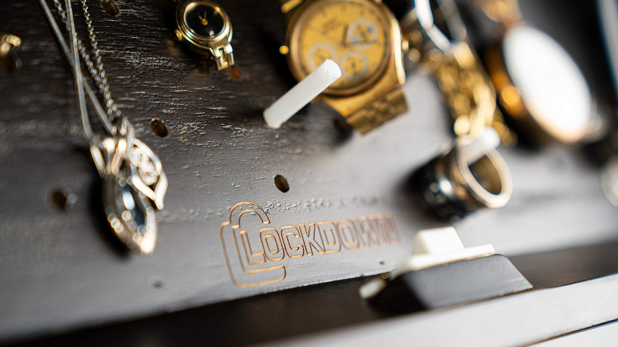 Lockdown 1117248 In Plain Sight - Shelf - Stained